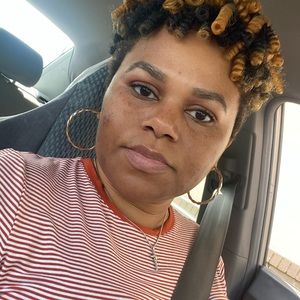 Meet your Posher, Latoya